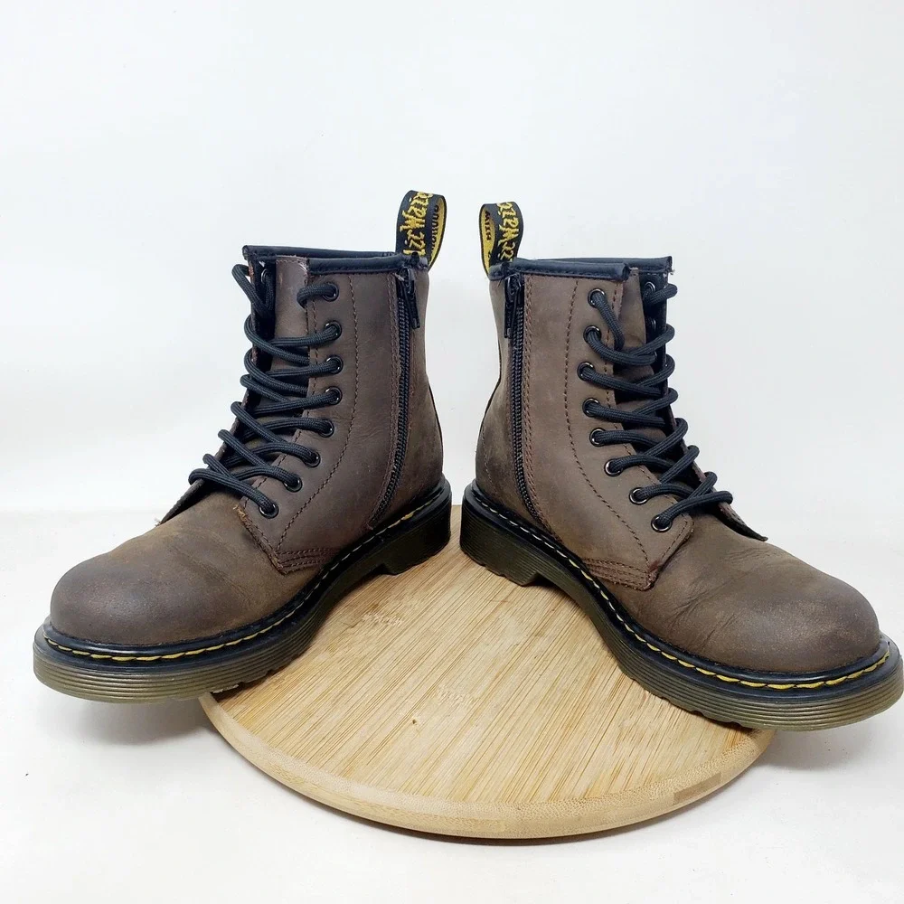 Dr Martens 1460 Serena Boots Kids 2 Brown Leather Lace Up 8 Eye Boys Girls Shoes